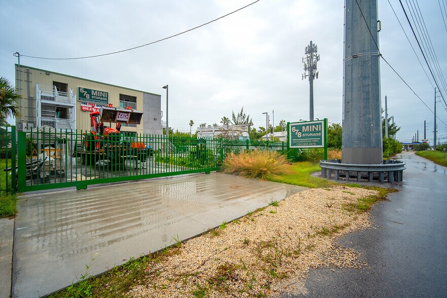 More Photos Of 323 Overseas Hwy, Key West Industrial For Sale