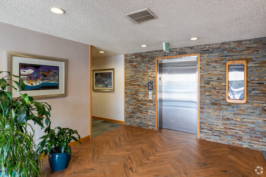 More Photos Of 2625 Redwing Rd, Fort Collins Office For Lease