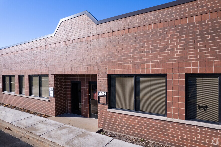 More Photos Of 1530-1558 Barclay Blvd, Buffalo Grove Unknown For Lease