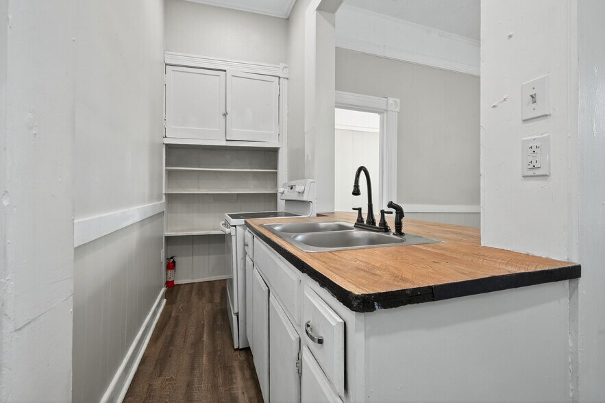More Photos Of 406 S Armistead Ave, Hampton Apartments For Sale