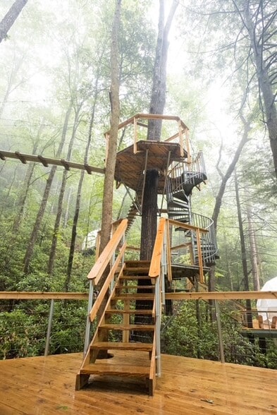 More Photos Of 242 Cave Road Holw, Rogers Hotel For Sale