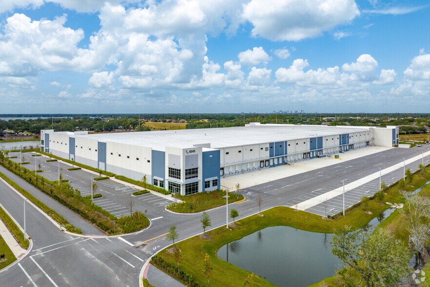 More Photos Of 5501 Lee Vista Blvd, Orlando Unknown For Lease