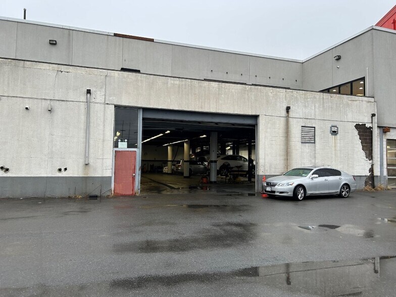 More Photos Of 4040 Northern Blvd, Long Island City Land For Lease