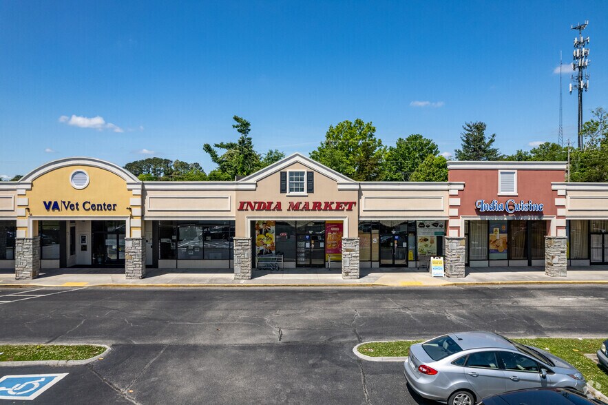 More Photos Of 1645 Downtown West Blvd, Knoxville General Retail For Sale