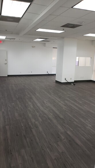 More Photos Of 1909 Tyler St, Hollywood Office For Lease