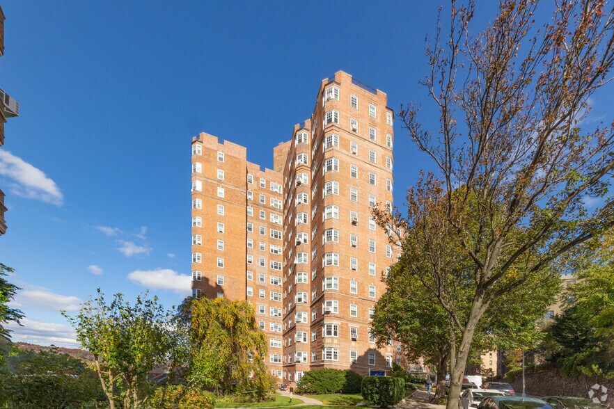 More Photos Of 120-180 Cabrini Blvd, New York Apartments For Sale
