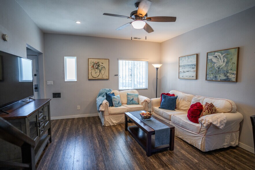 More Photos Of 416 Lime Ave, Long Beach Multifamily For Sale