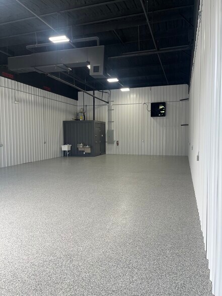 More Photos Of 1545 Main St, Atlantic Beach Unknown For Lease