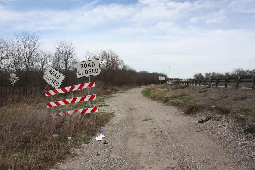 More Photos Of 100 Interstate 30, Greenville Land For Lease