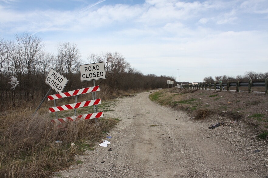 More Photos Of 100 Interstate 30, Greenville Land For Lease