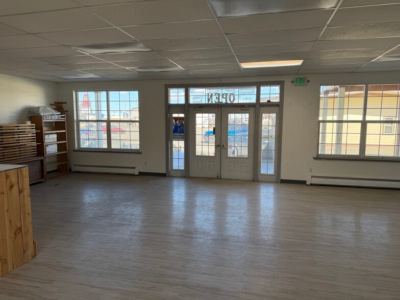 Primary Photo Of 10767 Kenai Spur Hwy, Kenai Freestanding For Lease