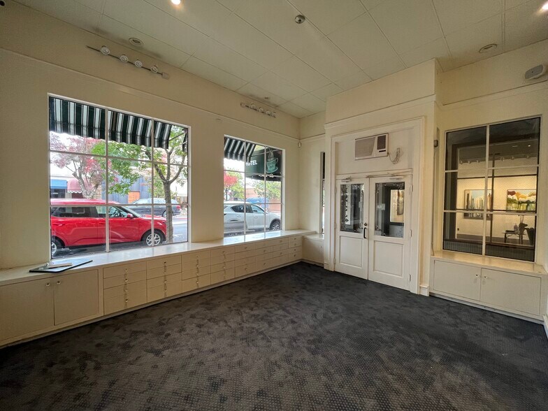 More Photos Of 1309 Main St, Saint Helena Hotel For Lease