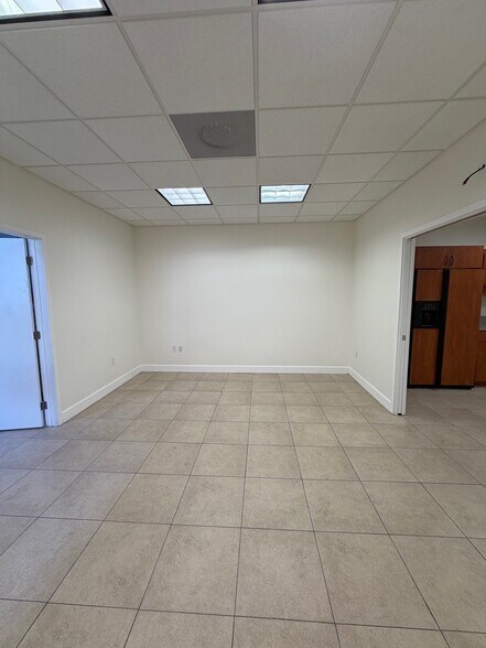 More Photos Of 16115-16155 SW 117th Ave, Miami Light Distribution For Sale