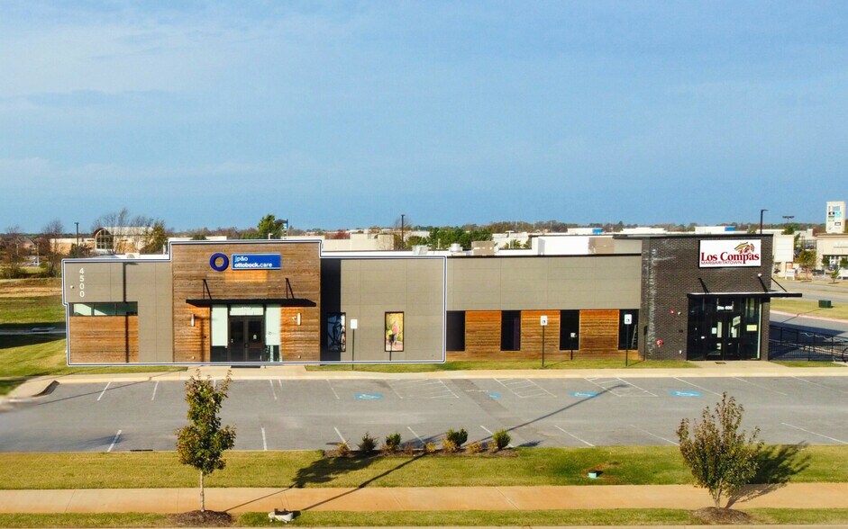 More Photos Of 4500 S Dixieland Rd, Rogers Medical For Lease