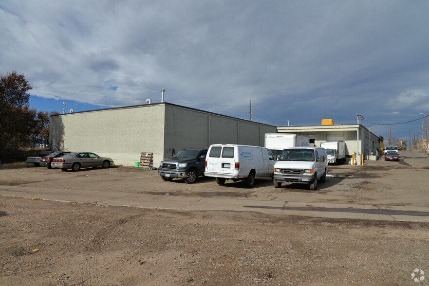 More Photos Of 3600 E 40th Ave, Denver Warehouse For Lease