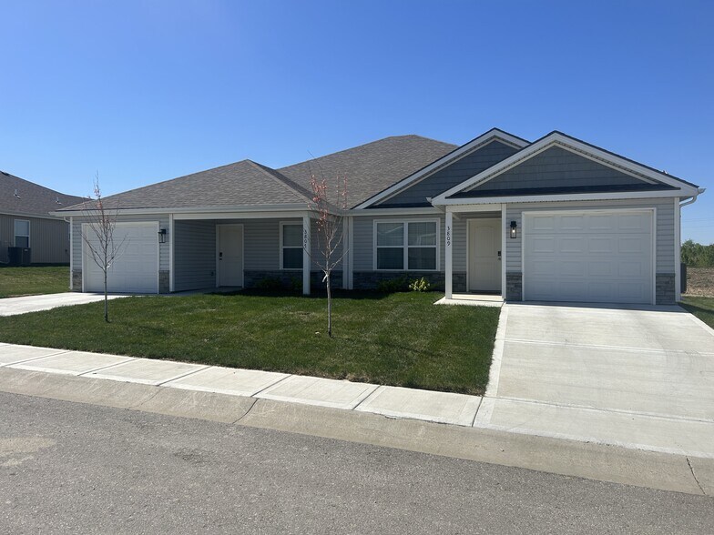 More Photos Of , Kansas City Multifamily For Sale