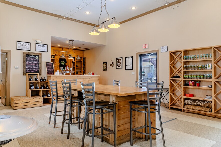 More Photos Of 315 E Seneca St, Manlius General Retail For Sale