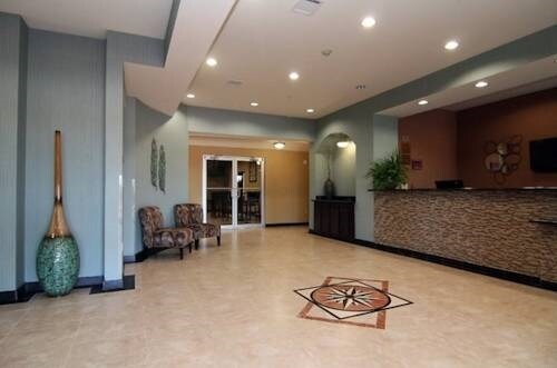 More Photos Of 100 Fm 147, Marlin Hotel For Sale
