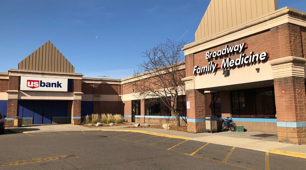 More Photos Of 1010-1030 W Broadway Ave, Minneapolis Freestanding For Lease
