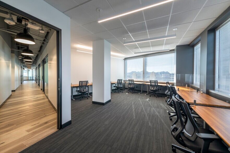 More Photos Of 2300 Wilson Blvd, Arlington Office For Lease