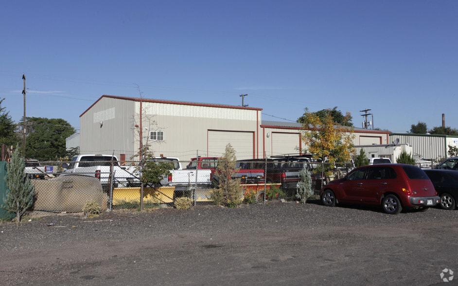 More Photos Of 5157-5159 Emerson St, Denver Warehouse For Sale