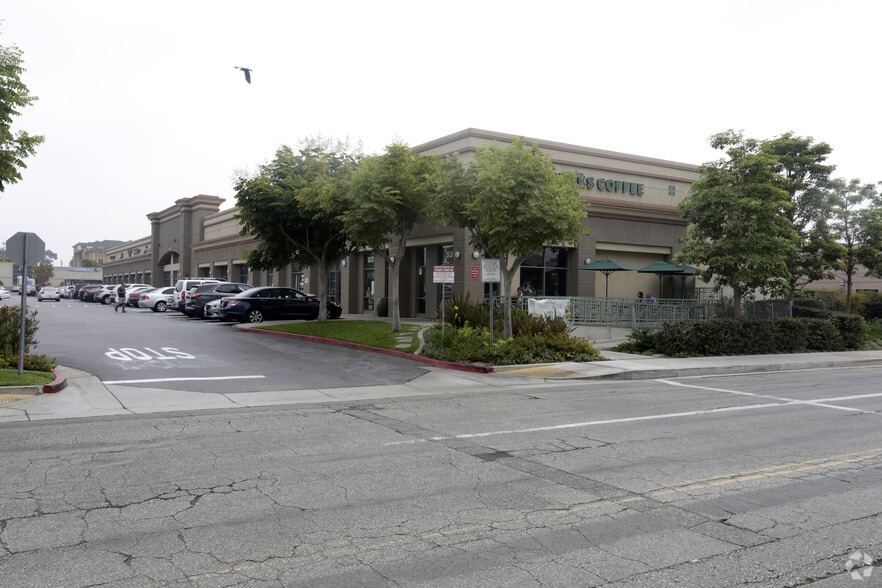 More Photos Of 14501 Hindry Ave, Hawthorne Unknown For Lease