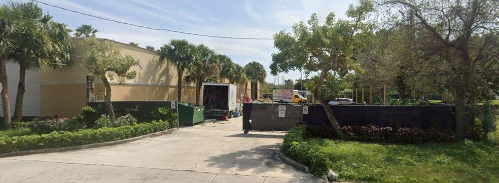 More Photos Of 1000 Lake Ida Rd, Delray Beach Warehouse For Lease
