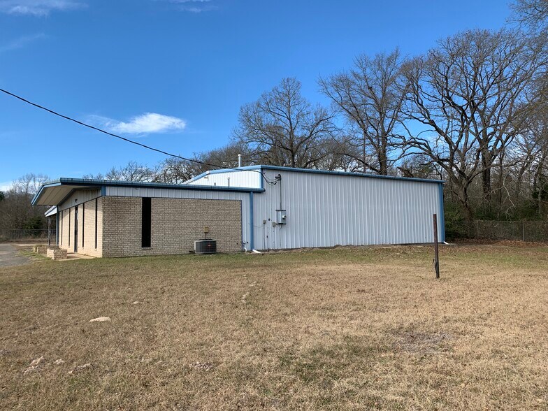 More Photos Of 6887 State Highway 31 E, Murchison Warehouse For Sale