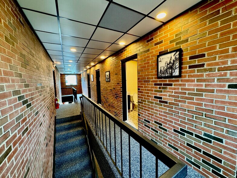 More Photos Of 93 Concord Ave, Belmont Medical For Lease