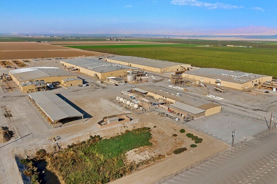More Photos Of 830 Sycamore Rd, Arvin Refrigeration Cold Storage For Lease
