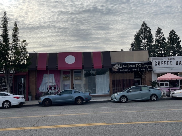 Primary Photo Of 2918 W Magnolia Blvd, Burbank General Retail For Lease