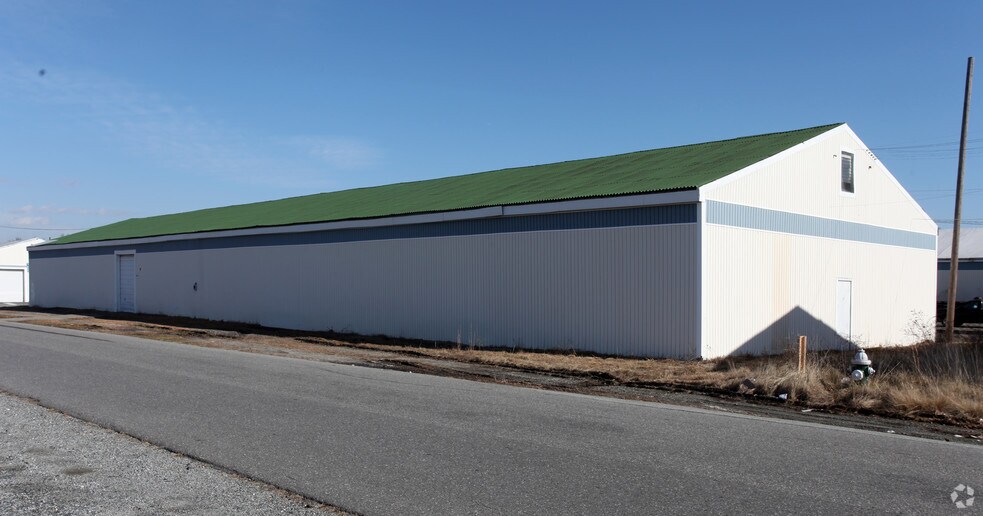 More Photos Of 808 Warehouse St, Greensboro Warehouse For Lease