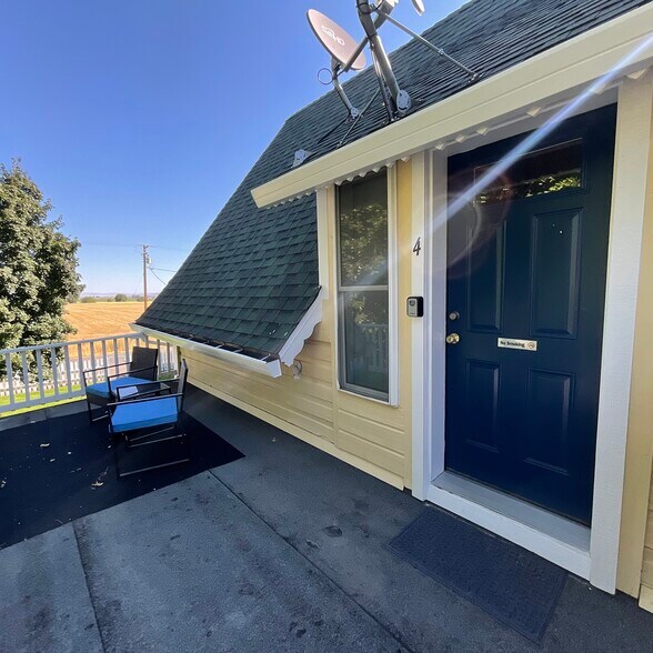 More Photos Of 155 Townsend St, Cedarville Apartments For Sale