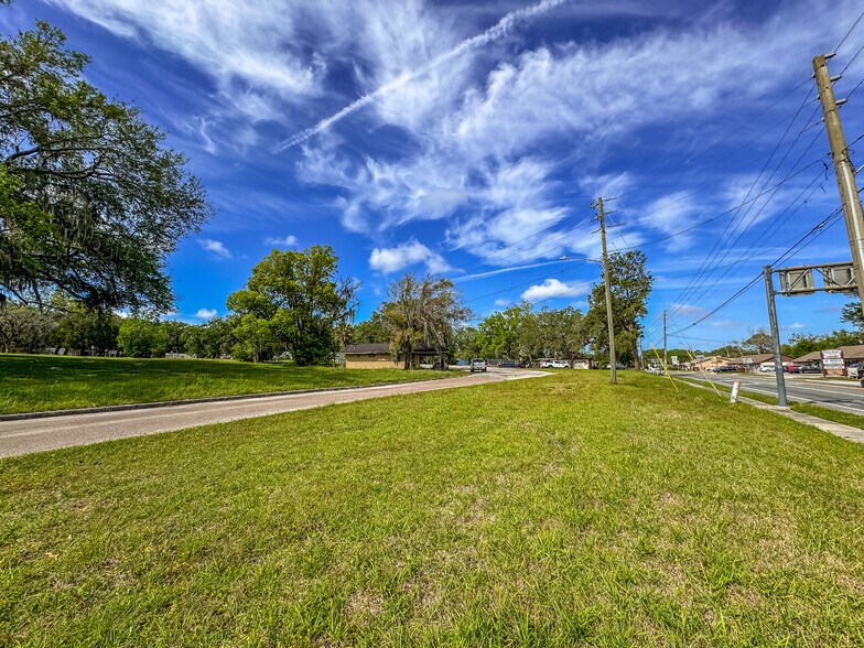 More Photos Of 615 Old Hospital Dr, Brooksville Land For Sale