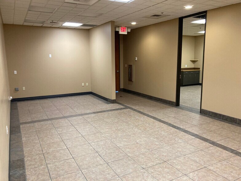 More Photos Of 1400 N McColl Rd, McAllen Medical For Lease