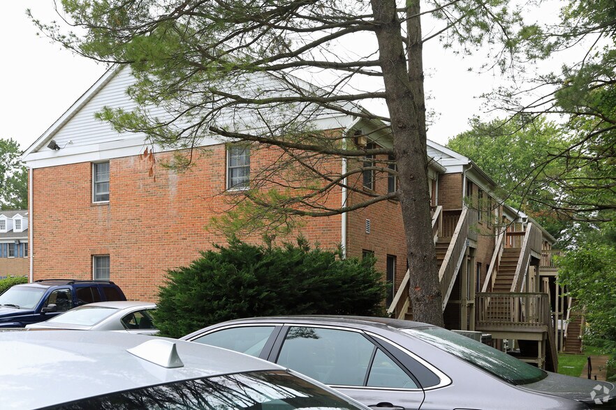 More Photos Of 2907-2921 Olney Sandy Spring Rd, Olney Office For Sale