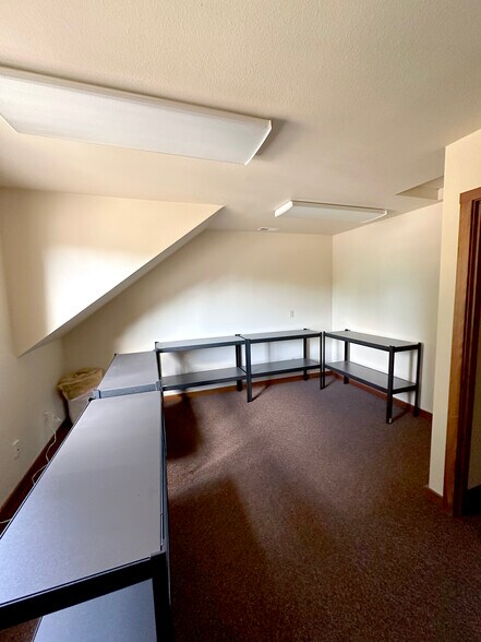 More Photos Of 939 Elm St SW, Albany Office For Sale