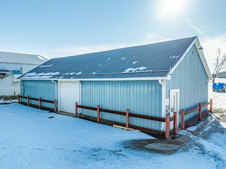 More Photos Of 204 Washington st, Frankton Warehouse For Sale