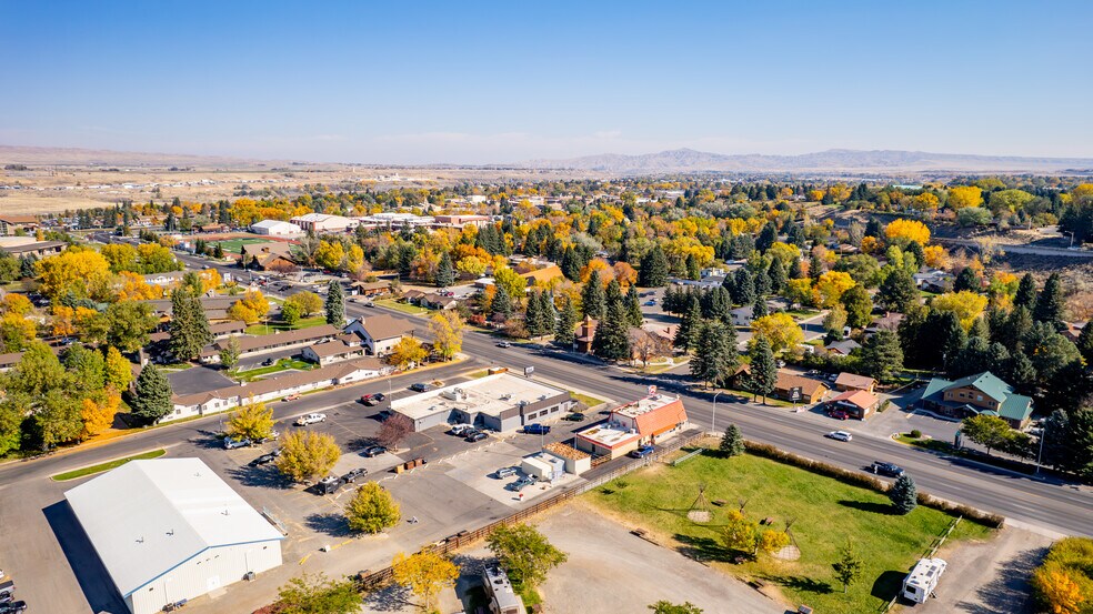 More Photos Of 1651 8th St, Cody Restaurant For Sale