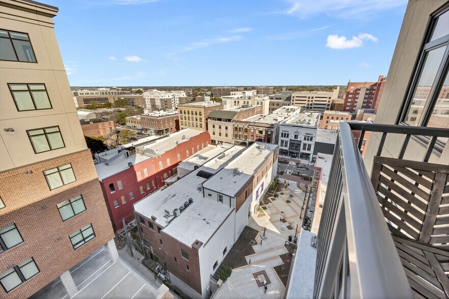 More Photos Of 240 N Water St, Wilmington Specialty For Sale