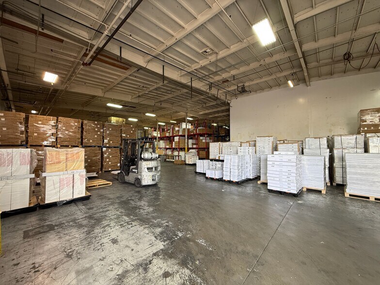 More Photos Of 14233 Gannet St, La Mirada Manufacturing For Lease