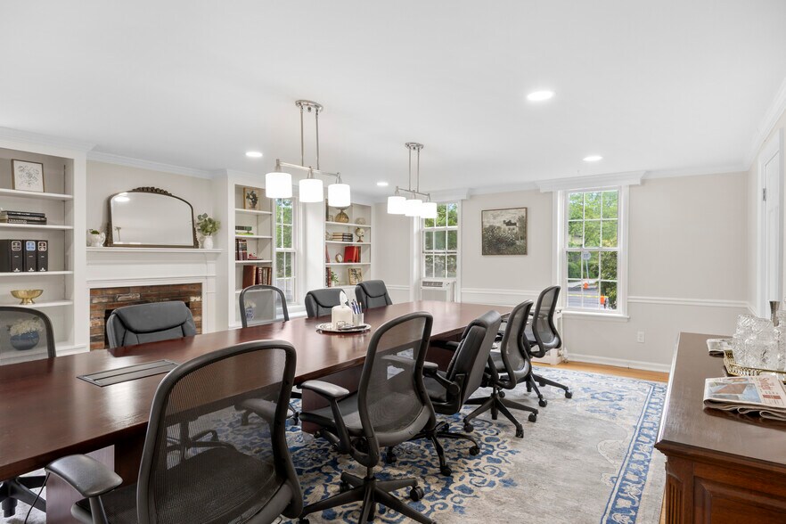 More Photos Of 205 Delaware Ave, Delmar Loft Creative Space For Lease