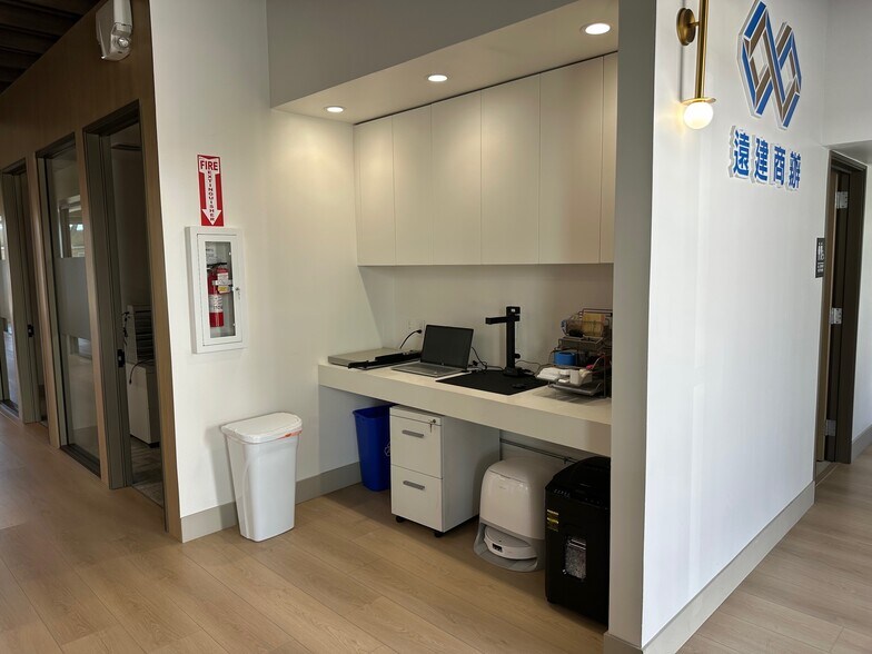 More Photos Of 59 E Foothill Blvd, Arcadia Office For Lease