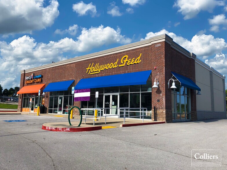 More Photos Of 3379 N College Ave, Fayetteville Freestanding For Lease