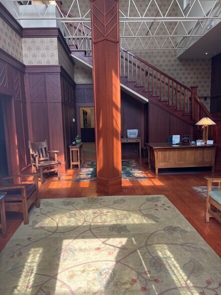 More Photos Of 1354 N Laura St, Jacksonville Coworking Space