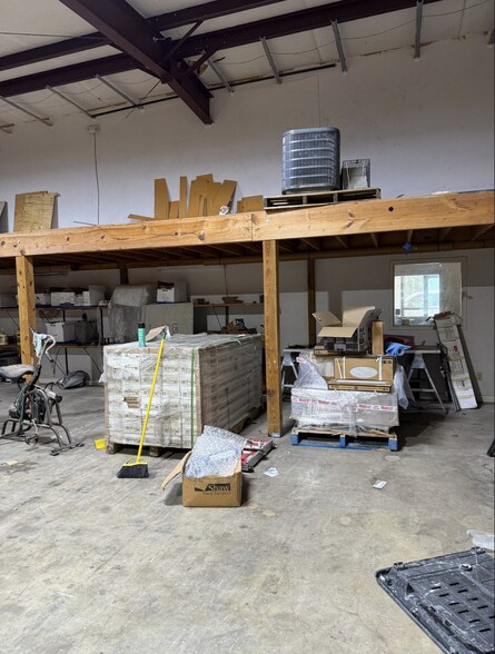 More Photos Of 1507 E Texas St, Bossier City Freestanding For Lease