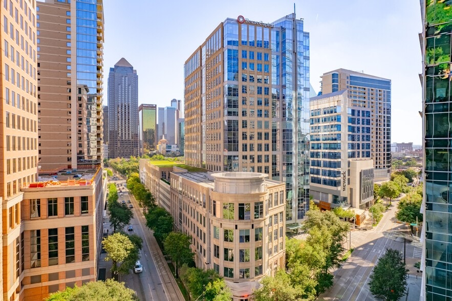 Primary Photo Of 2000 McKinney Ave, Dallas Office For Lease