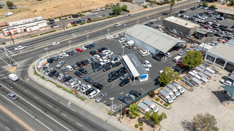 More Photos Of 6401 Stockton Blvd, Sacramento Auto Repair For Sale