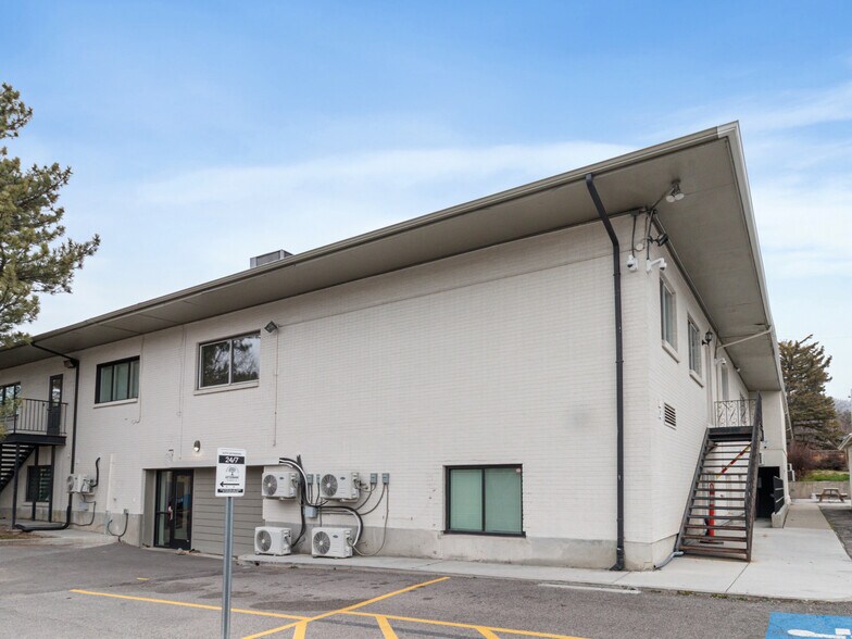 More Photos Of 1174 E Graystone Way, Salt Lake City Office For Sale