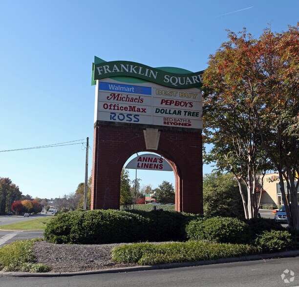 More Photos Of 3016-3030 E Franklin Blvd, Gastonia General Retail For Lease